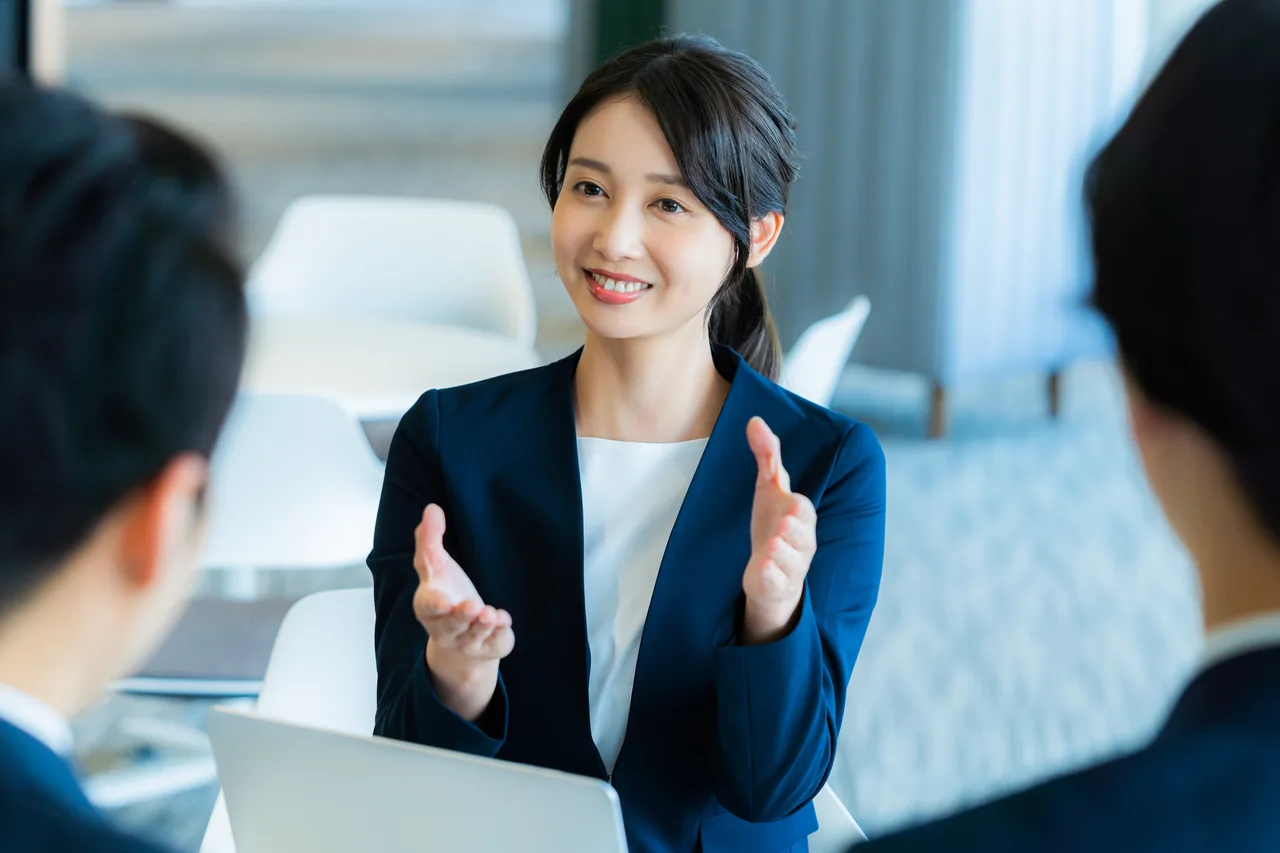 見積の内訳を説明する打ち合わせ